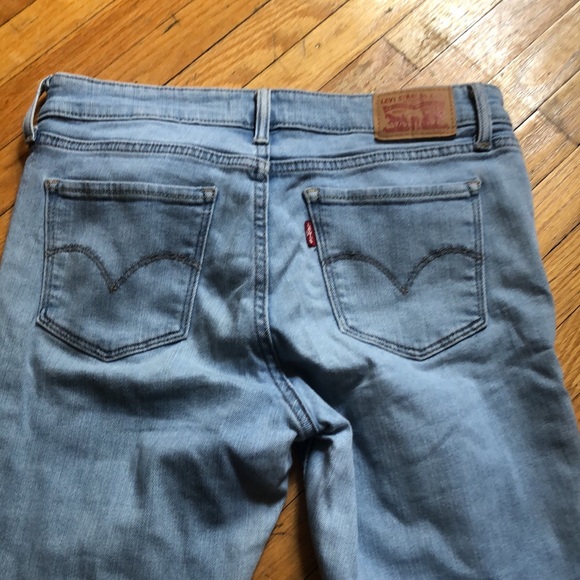 Levi’s 711 Light wash skinny jeans size 28 - Picture 6 of 7